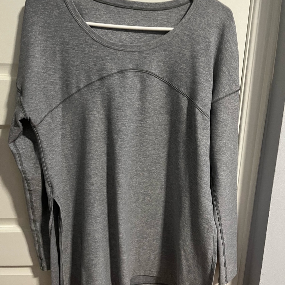 lululemon athletica Gray Long Sleeve Top